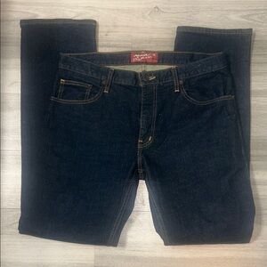 Arizona Slim Straight Jeans